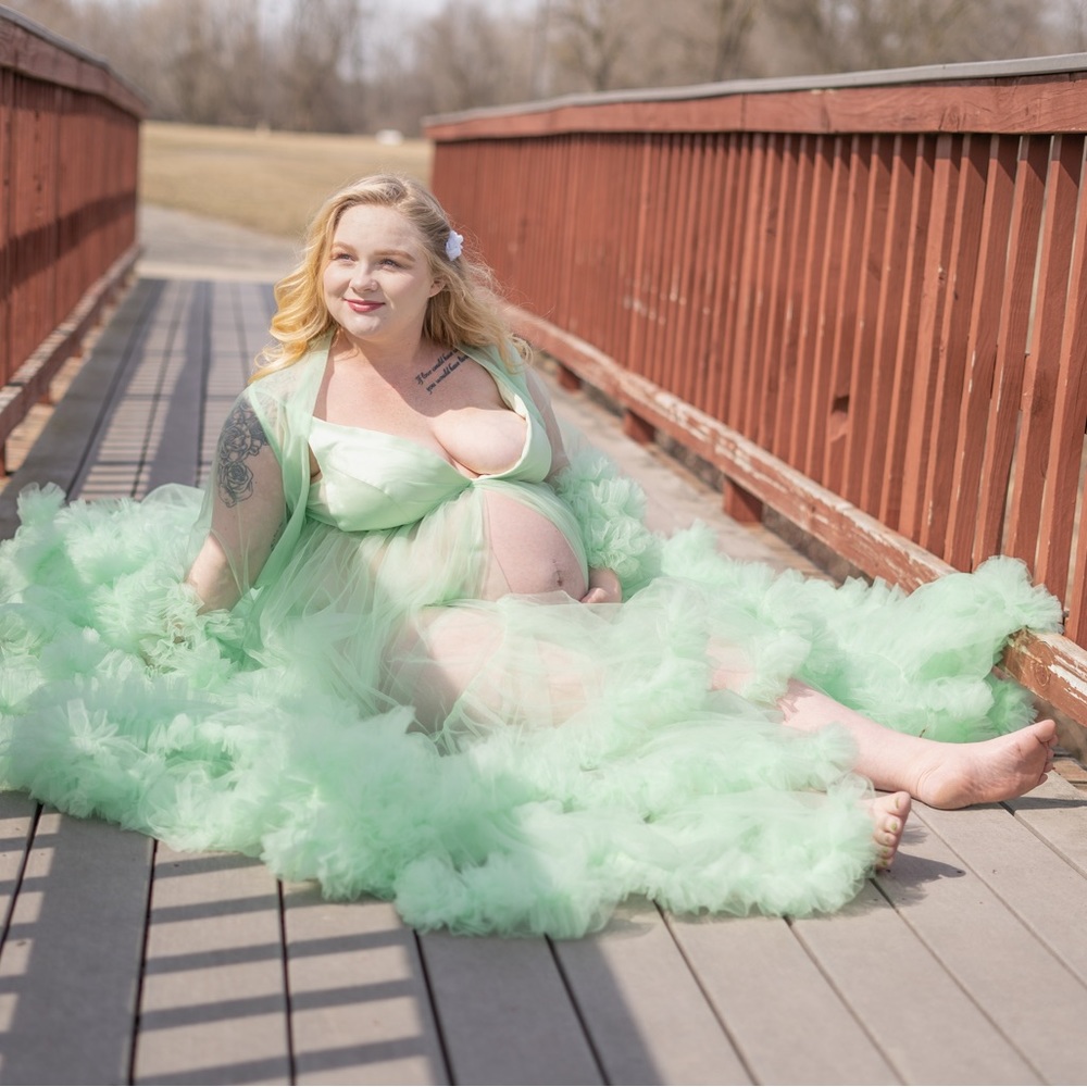 Maternity photo shoot dress